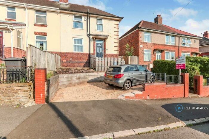 2 Bedroom Semi-Detached House To Rent In Eastern Crescent, Sheffield, S2