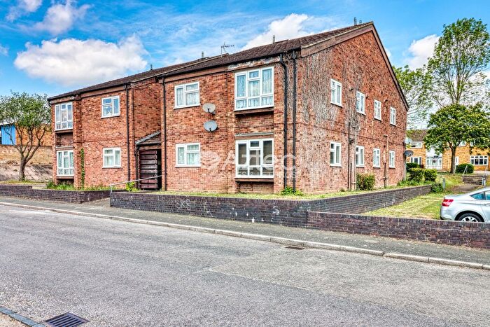 1 Bedroom Flat To Rent In Dorchester Avenue, Bletchley, Milton Keynes, Buckinghamshire, MK3