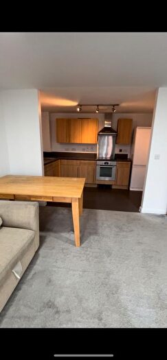 2 Bedroom Flat To Rent In Mill Street, Slough, SL2