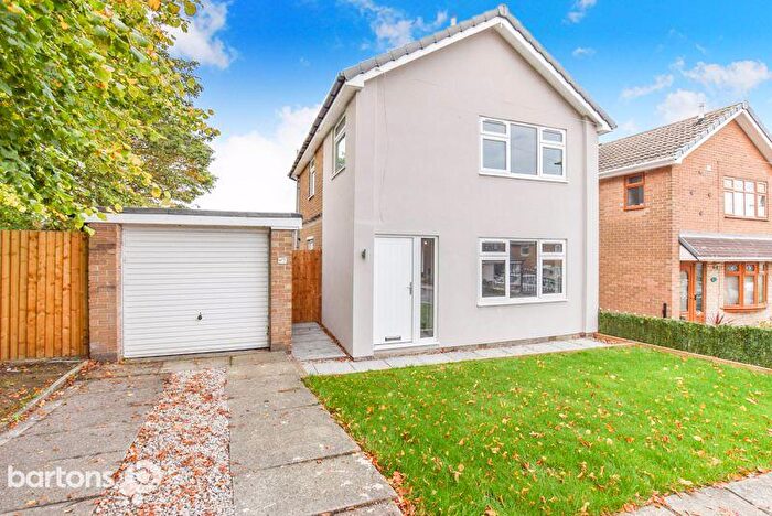 3 Bedroom Detached House For Sale In Charnwood Grove, Kimberworth, S61
