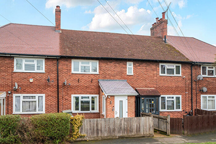 3 Bedroom Terraced House For Sale In Campfield Road, London, SE9