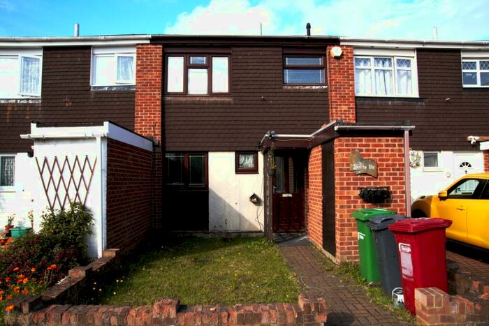 3 Bedroom Terraced House To Rent In Mendip Close, Langley, SL3