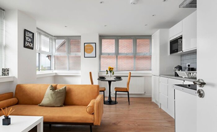 1 Bedroom Flat To Rent In Rickfords Hill, Aylesbury, HP20