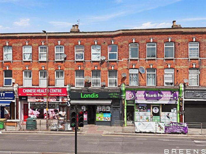 2 Bedroom Flat To Rent In Eltham High Street, London, SE9