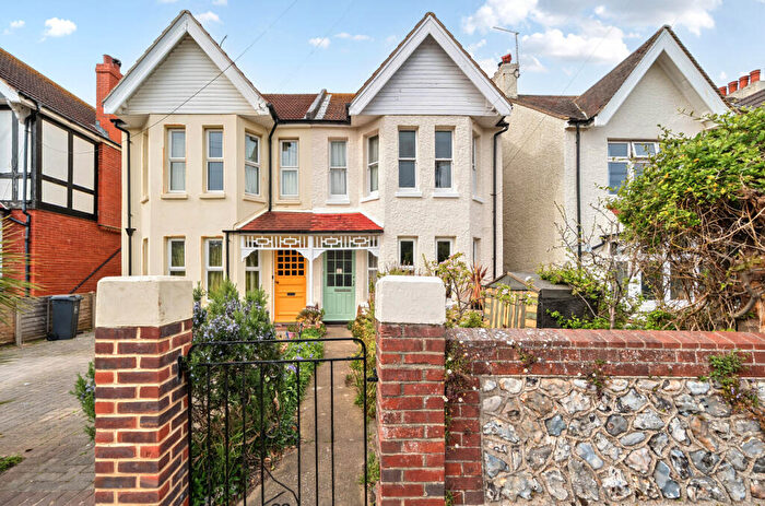 Flat To Rent In Rowlands Road, Worthing, West Sussex, BN11