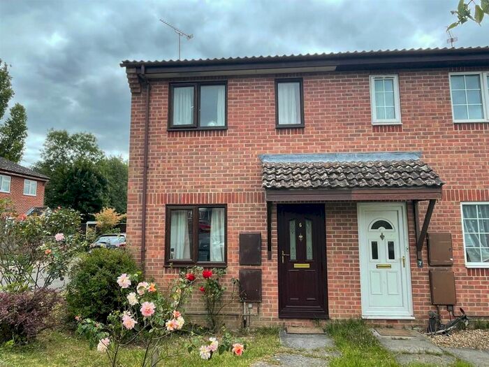 2 Bedroom Semi-Detached House To Rent In Watermills Close, Andover, Hampshire, SP10