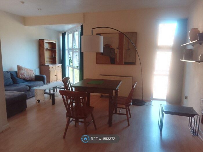 2 Bedroom Flat To Rent In Holyoake Court, Rotherhithe, SE16