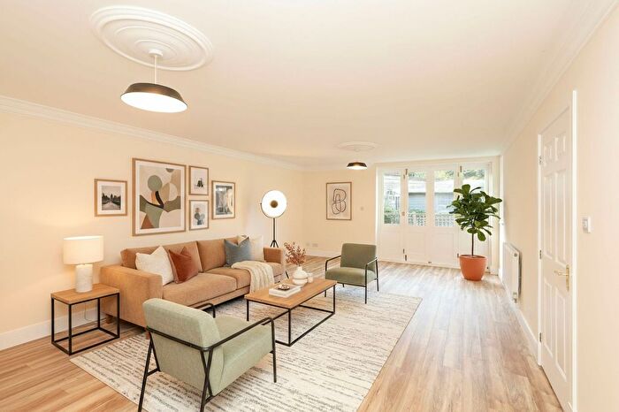 2 Bedroom Mews For Sale In King Edwards, Rivelin, S6