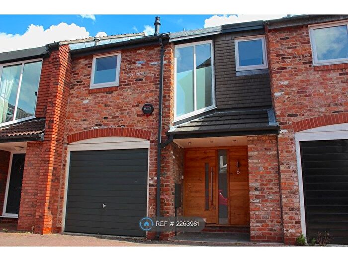 3 Bedroom Terraced House To Rent In Gatcombe Mews, Wilmslow, SK9