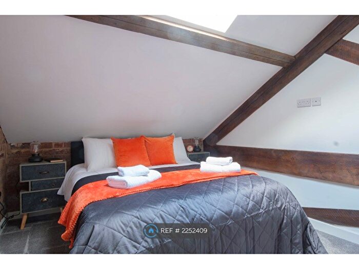 2 Bedroom Flat To Rent In Doncaster Road, Doncaster, DN3