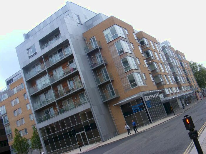 3 Bedroom Flat To Rent In Telephone House, High Street, Southampton, SO14