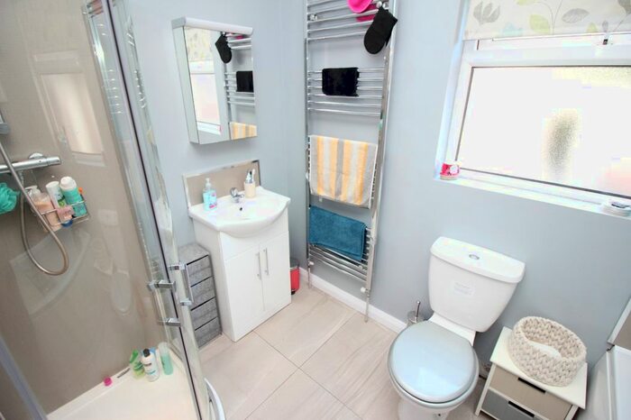 2 Bedroom Bungalow For Sale In Warren Park Avenue, Lisburn, County Down, BT28