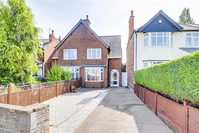 3 Bedroom Semi-Detached House For Sale In Plains Road, Mapperley, Nottinghamshire, NG3