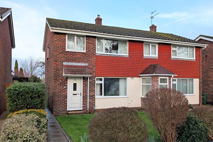 3 Bedroom Semi Detached House For Sale In Woodbourne Close, Catisfield, Fareham, PO15
