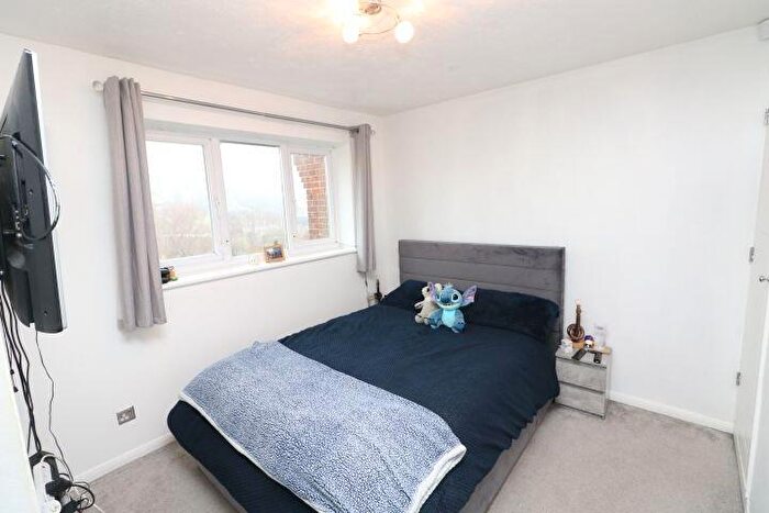 1 Bedroom End Of Terrace House To Rent In Christie Close, Chatham, ME5