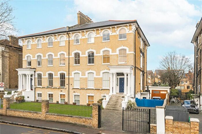 2 Bedroom Apartment To Rent In Nightingale Mansions, Nightingale Lane, London, SW12