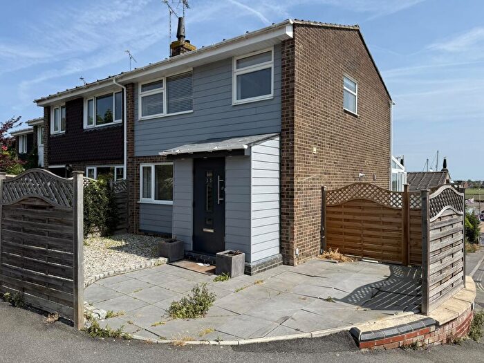 3 Bedroom Terraced House To Rent In Downs Road, Maldon, Essex, CM9