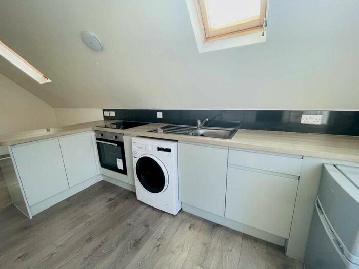 1 Bedroom Flat To Rent In Gloucester Road North, Filton, Bristol, BS7