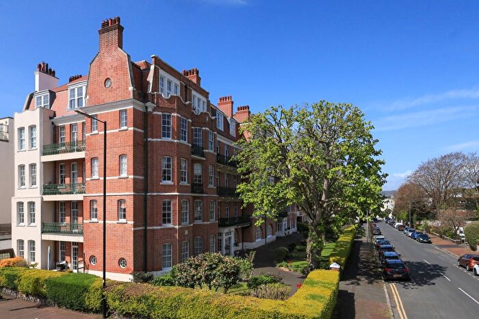 4 Bedroom Flat For Sale In Hartington Place, Eastbourne, BN21