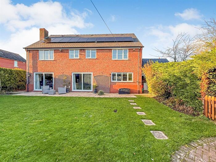 4 Bedroom Detached House For Sale In Blythe House, Arddleen, SY22