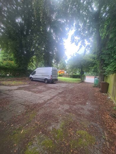 8 Bedroom Detached House To Rent In Derby Road, Nottingham, NG7