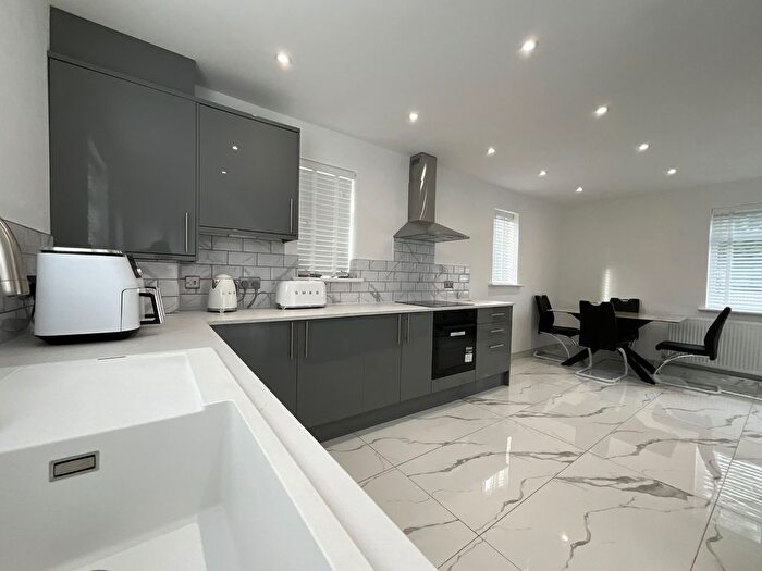 3 Bedroom Semi Detached House For Sale In Mons Avenue, Hebburn, NE31