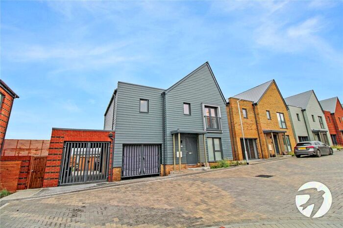 4 Bedroom Detached House To Rent In Portbridge Gardens, Alkerden, Ebbsfleet Valley, Swanscombe, DA10