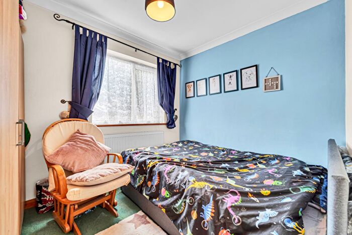 3 Bedroom Semi-Detached House For Sale In Napier Walk, Ashford, TW15