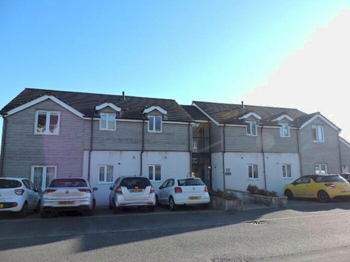 2 Bedroom Flat To Rent In Grantley Gdns, Mannamead, Plymouth PL3