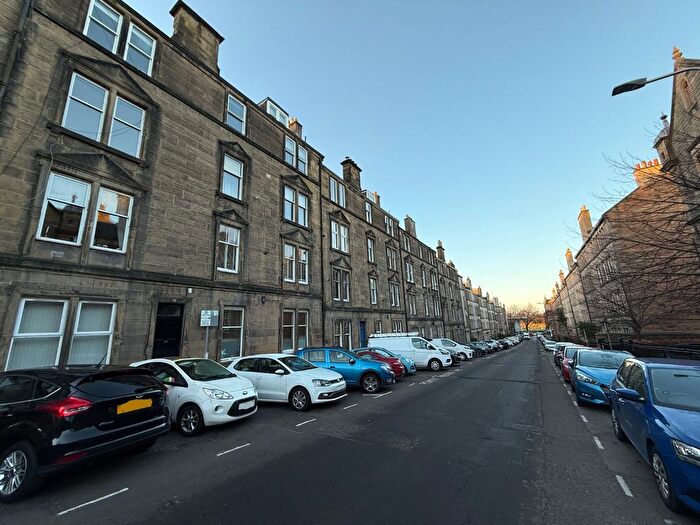 1 Bedroom Flat To Rent In Dean Park Street, Stockbridge, Edinburgh, EH4