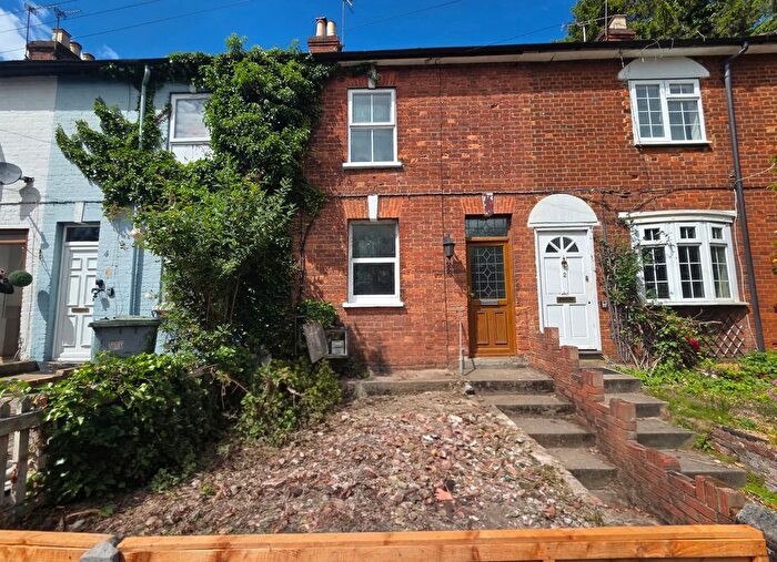 3 Bedroom Cottage To Rent In Mount Pleasant Cottages, Egham, TW20