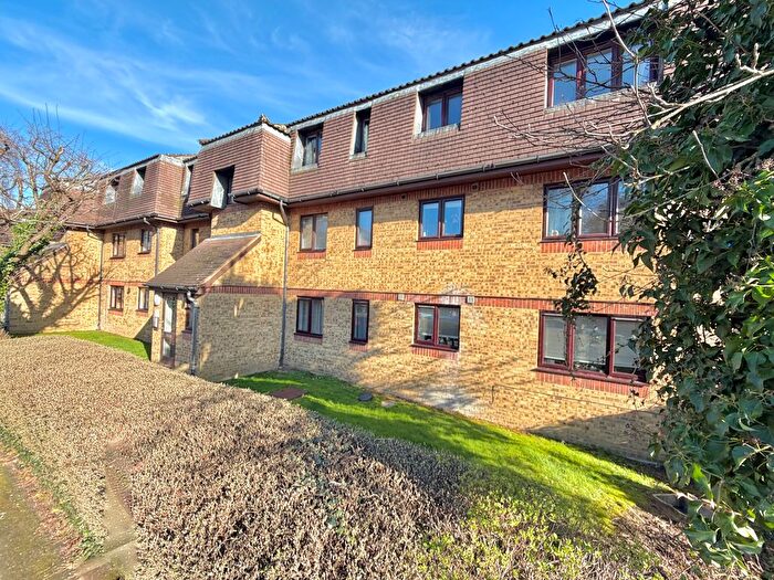 1 Bedroom Flat To Rent In Southwold Road, Watford, WD24