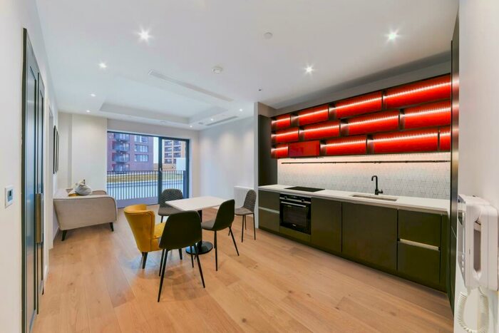 1 Bedroom Apartment To Rent In Echo House, London City Island, London, E14