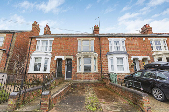 3 Bedroom Terraced House For Sale In Oxford Road, Littlemore, OX4