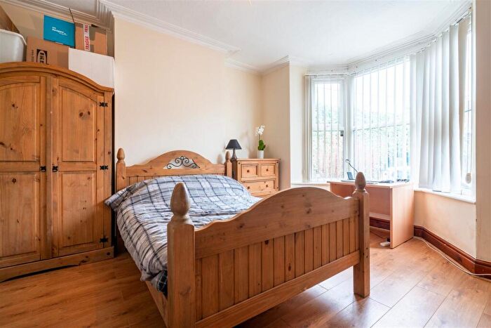 4 Bedroom House To Rent In Clementson Road, Crookes, S10