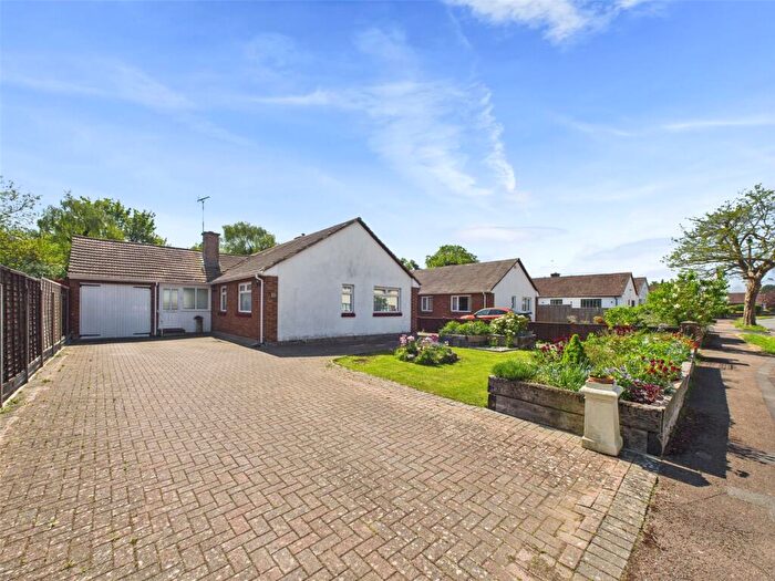 3 Bedroom Bungalow For Sale In Yarnolds, Shurdington, Cheltenham, Gloucestershire, GL51