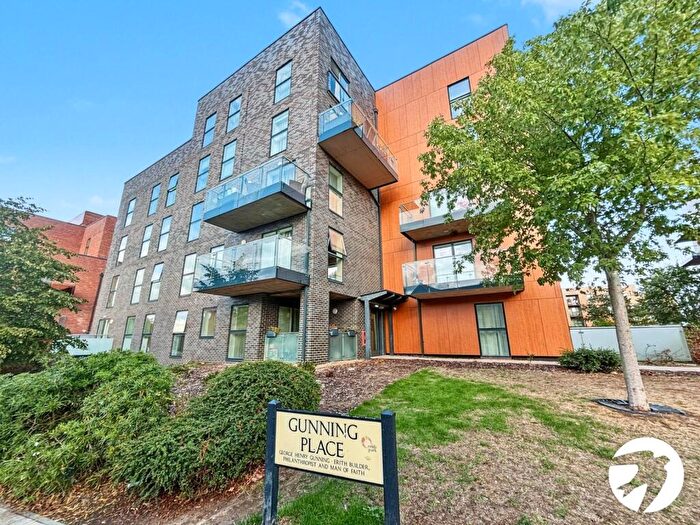2 Bedroom Flat To Rent In Callender Road, Erith, DA8