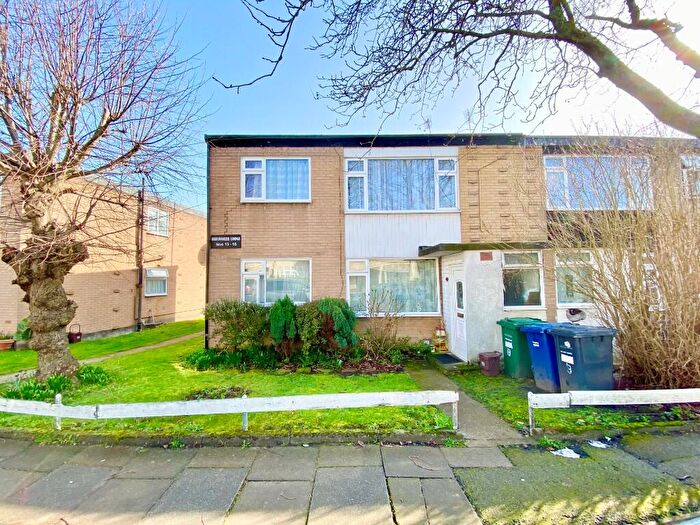 2 Bedroom Flat For Sale In Bibsworth Road, Finchley, N3