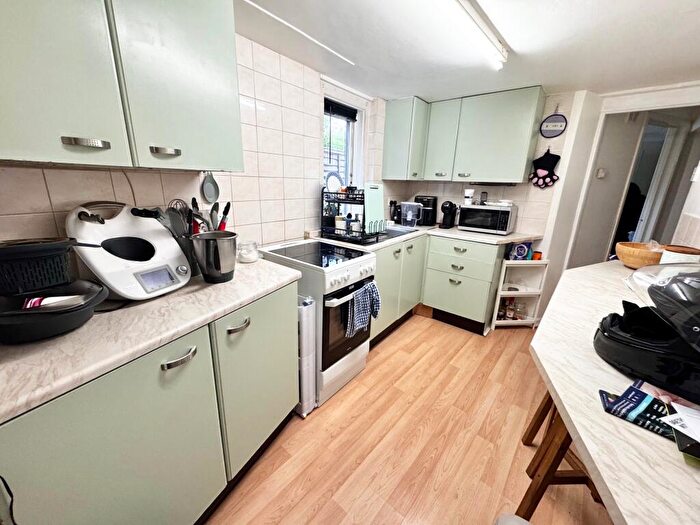 2 Bedroom Flat To Rent In Stanfield Road, Bournemouth, BH9