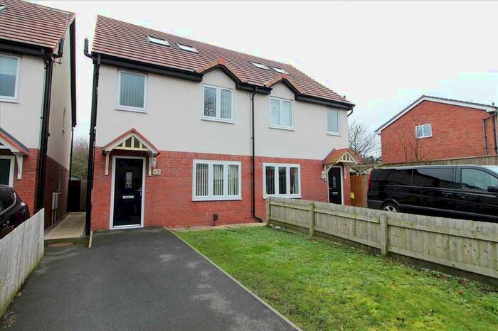 4 Bedroom Semi-Detached House To Rent In Melling Road, Aintree, L9