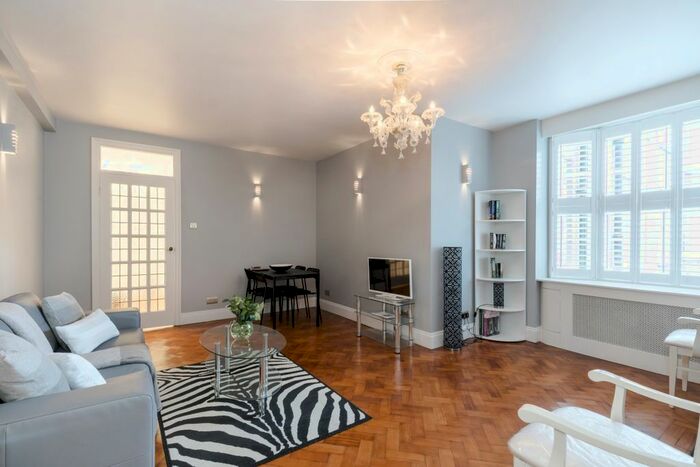 1 Bedroom Flat To Rent In Kensington Park Road, London, W11