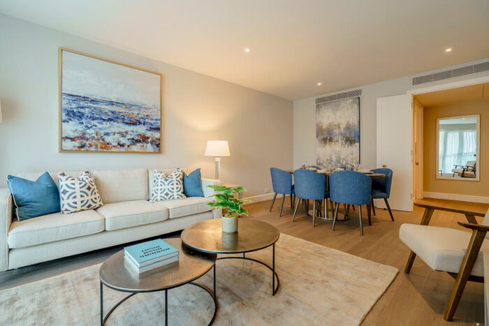 2 Bedroom Flat To Rent In Circus Apartments, Canary Wharf, London, E14