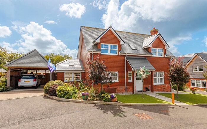 3 Bedroom Detached House For Sale In Immaculate Home, The Dottens, Cowes, PO31