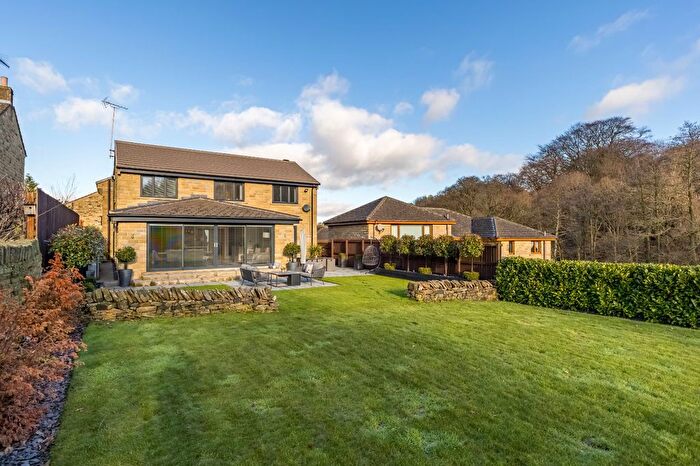 5 Bedroom Detached House For Sale In Carr View Road, Hepworth, Holmfirth, HD9