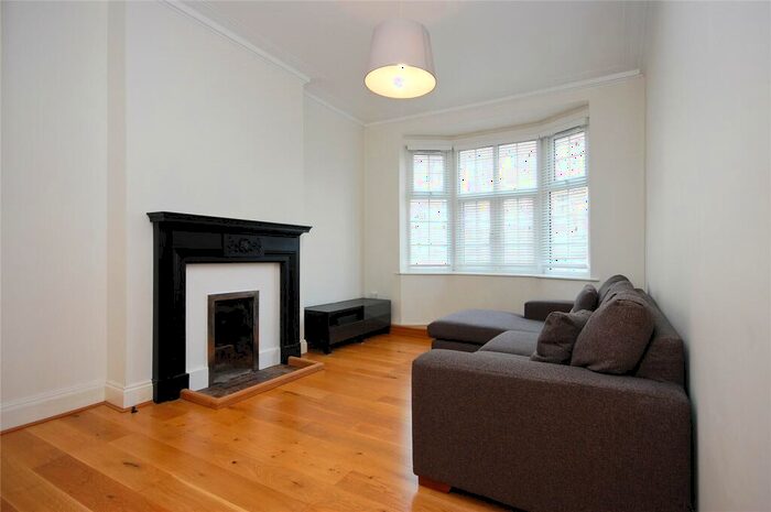 2 Bedroom Apartment To Rent In Sidmouth Parade, Sidmouth Road, London, NW2