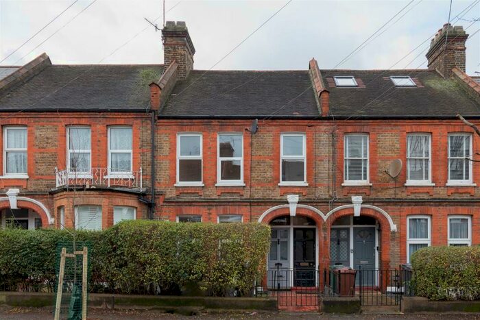 2 Bedroom Maisonette To Rent In Mersey Road, Walthamstow, E17