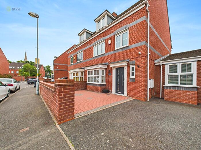 6 Bedroom Semi Detached House For Sale In Scholars Close, Birmingham, B21