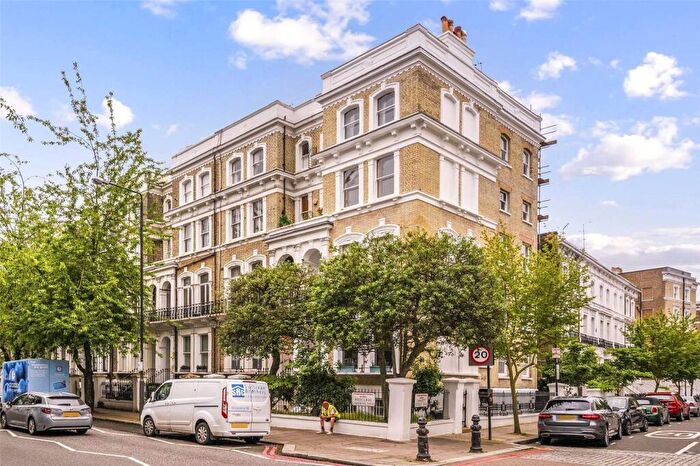 5 Bedroom Apartment To Rent In Redcliffe Square, SW10