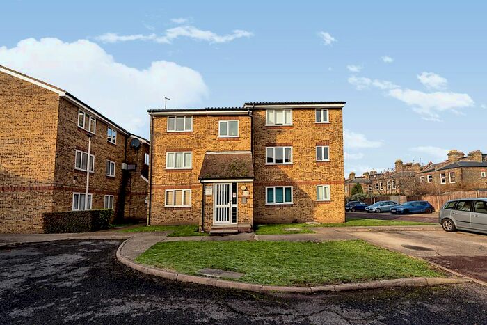 Studio To Rent In Liden Close, Walthamstow, London, E17