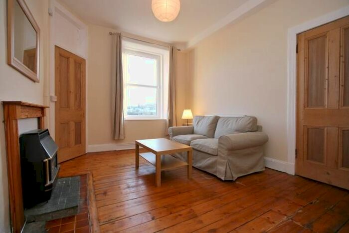 1 Bedroom Flat To Rent In /, Marionville Road, Edinburgh, EH7